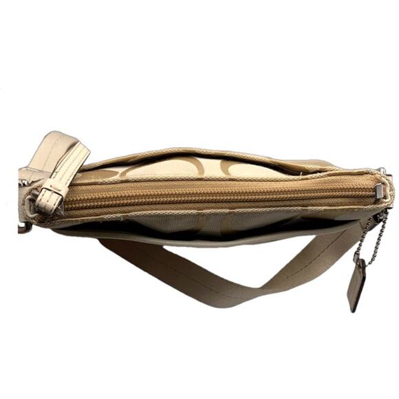 COACH Beige and Cream Canvas Signature Crossbody - Picture 4 of 9